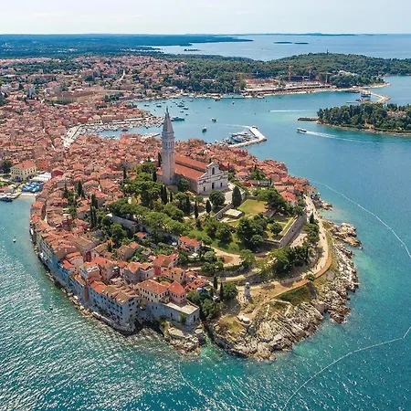 Amazing In Cubani With Wifi Hébergement de vacances
